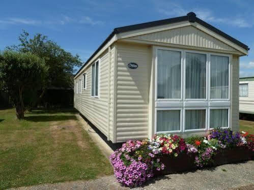 Готель Copthorne Caravans Merston Екстер'єр фото